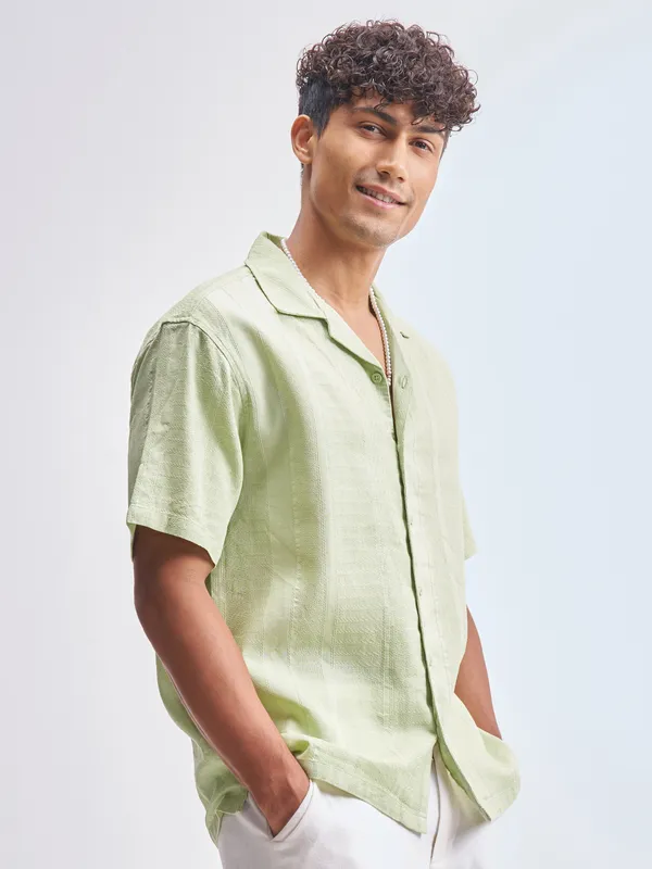 Highlander Men Green Self Design Relaxed Fit Casual Shirt