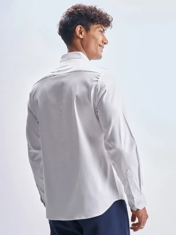 Highlander Men White Self Design Slim Fit Casual Shirt