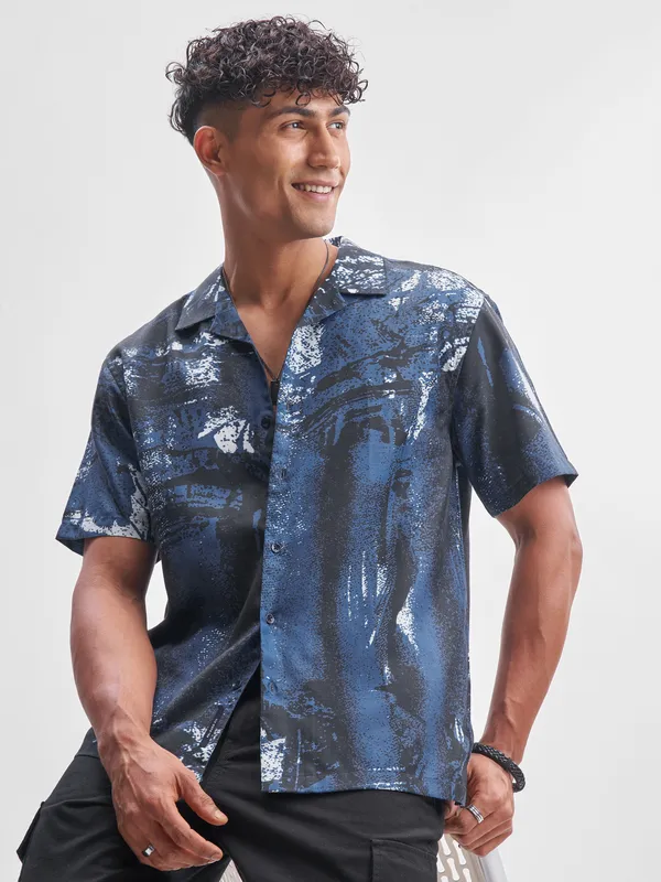 Men Relaxed Fit Casual Shirt