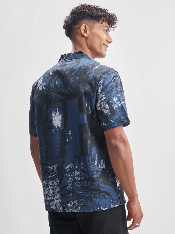 Men Relaxed Fit Casual Shirt