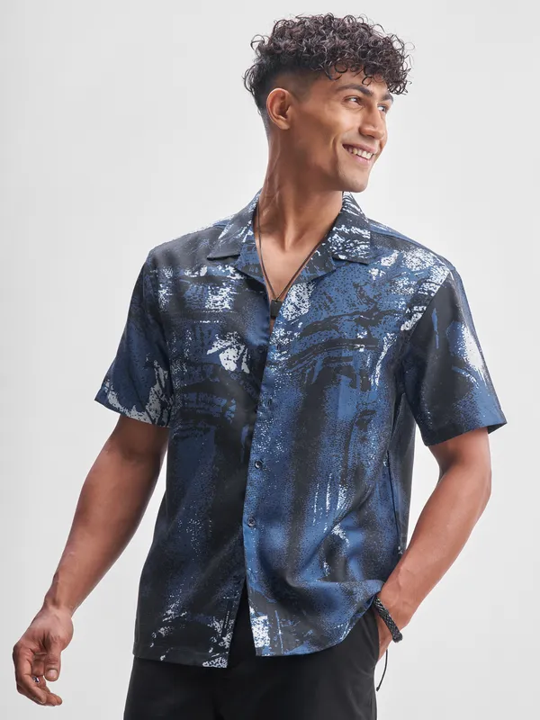 Men Relaxed Fit Casual Shirt