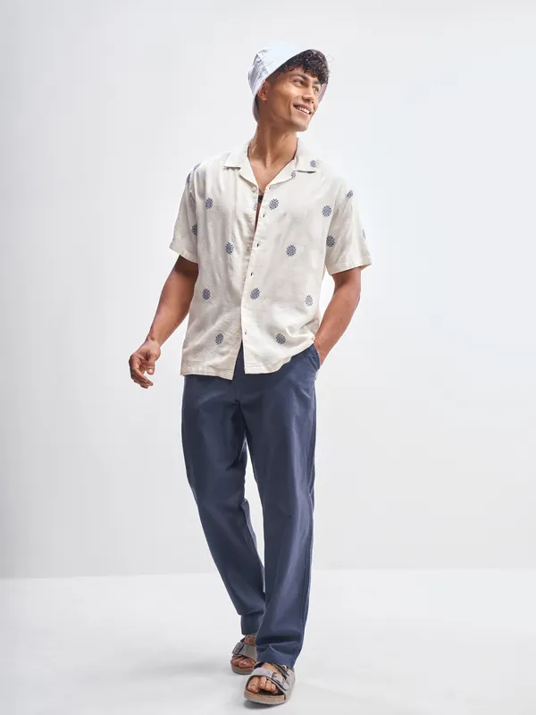 Highlander Men White Embroidered Relaxed Fit Casual Shirt