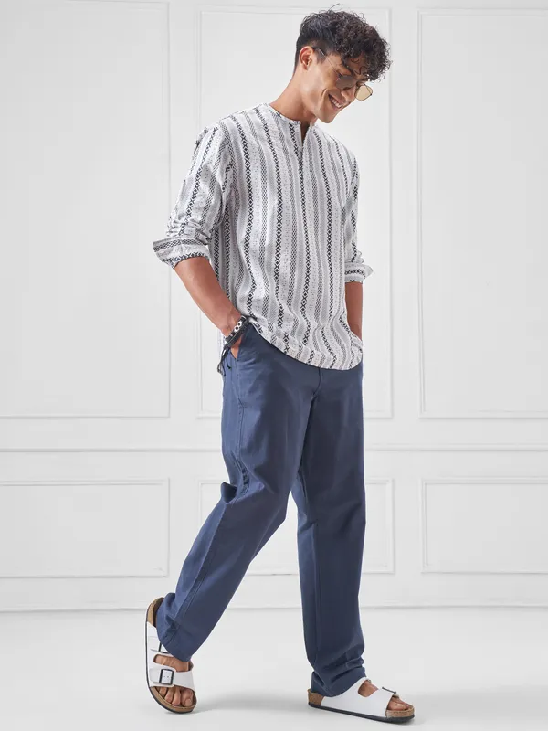 Highlander Men Cream Striped Relaxed Fit Casual Shirt