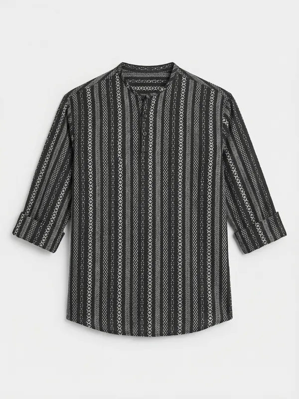 Highlander Men Navy Blue Striped Relaxed Fit Casual Shirt