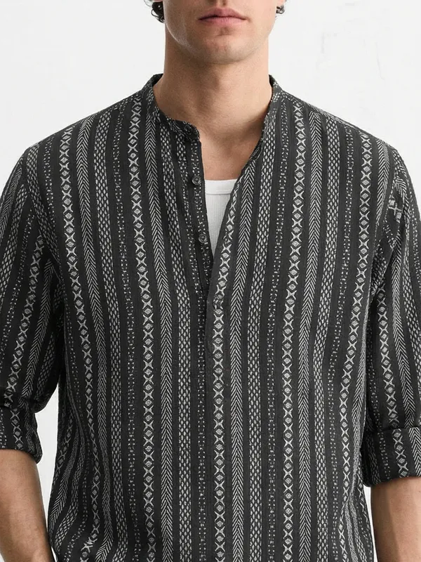 Highlander Men Navy Blue Striped Relaxed Fit Casual Shirt