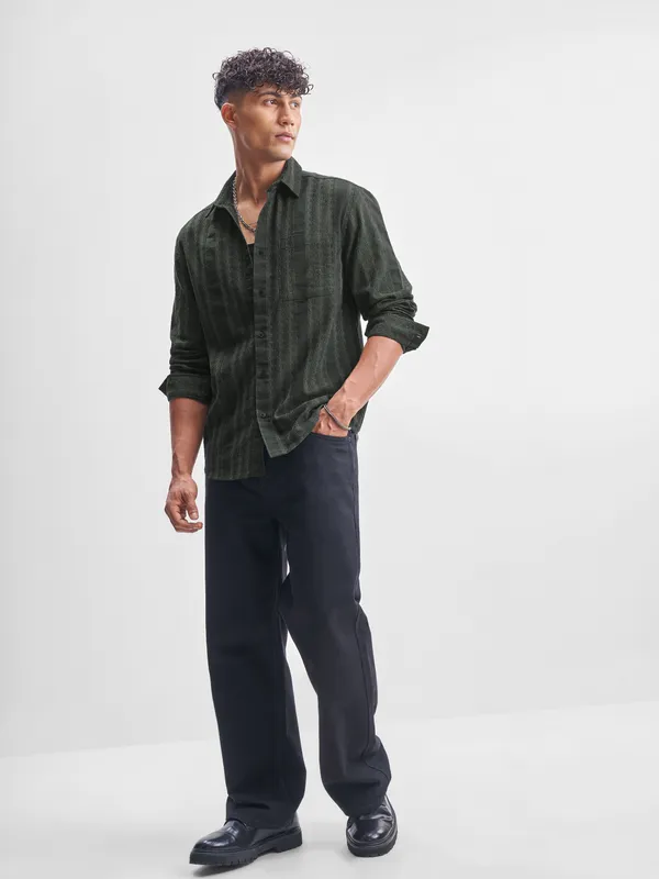 Highlander Men Green Self Design Relaxed Fit Casual Shirt