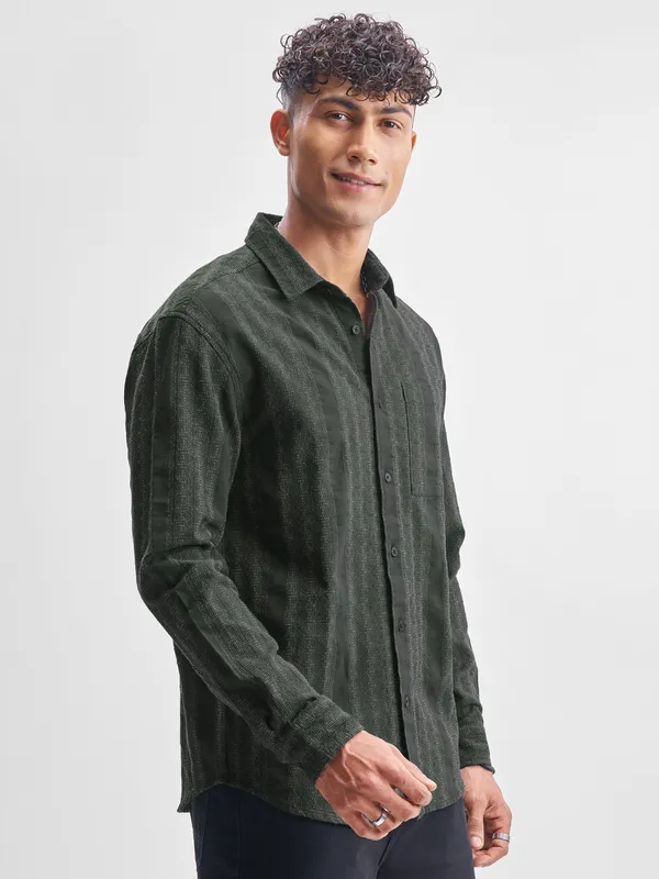 Highlander Men Green Self Design Relaxed Fit Casual Shirt