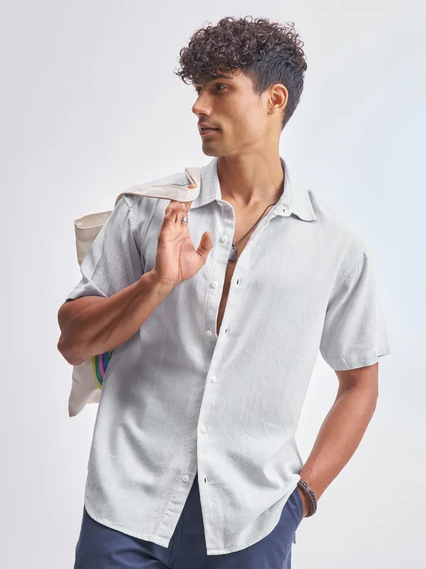 Highlander Men Grey Self Design Relaxed Fit Casual Shirt