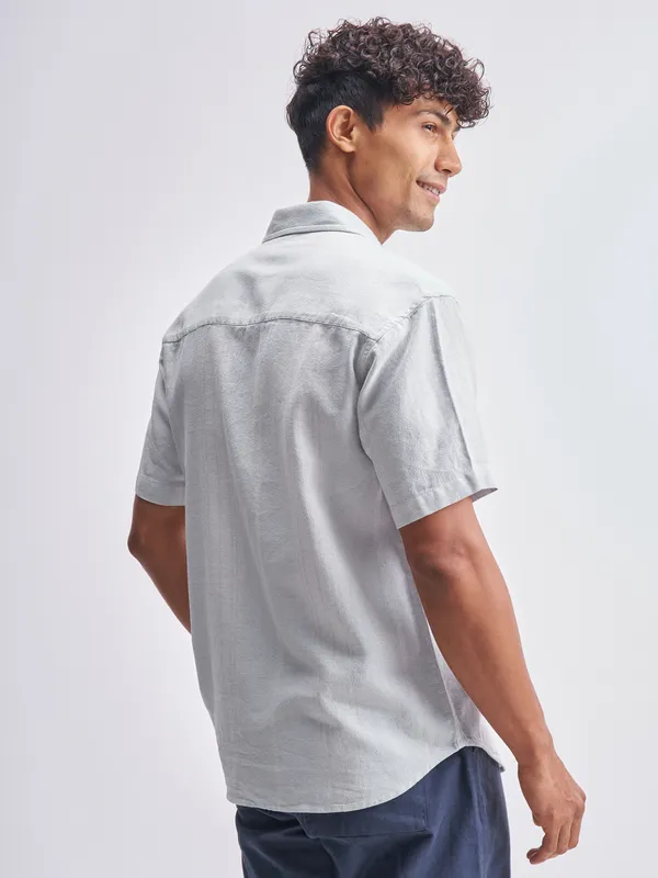 Highlander Men Grey Self Design Relaxed Fit Casual Shirt