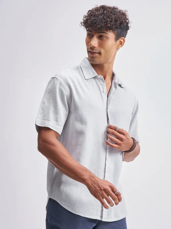 Highlander Men Grey Self Design Relaxed Fit Casual Shirt