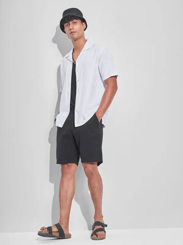 Highlander Men White Self Design Relaxed Fit Casual Shirt