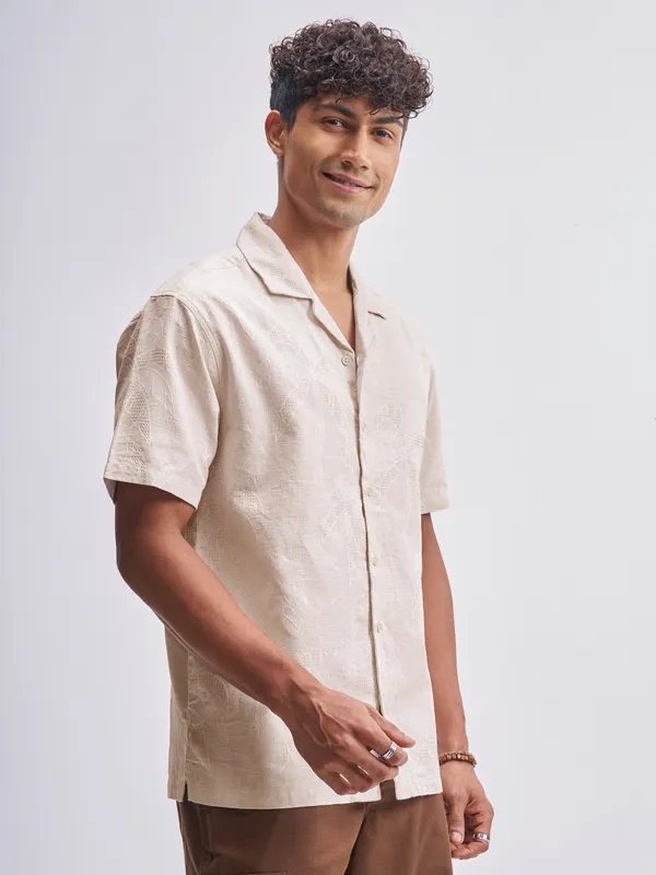 Highlander Men Beige Self Design Relaxed Fit Casual Shirt