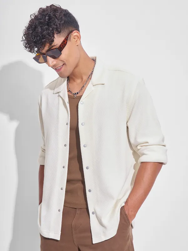 Highlander Men Cream Self Design Oversized Fit Casual Shirt