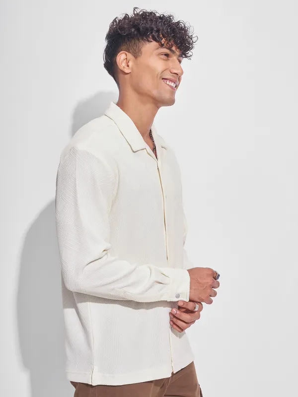 Highlander Men Cream Self Design Oversized Fit Casual Shirt