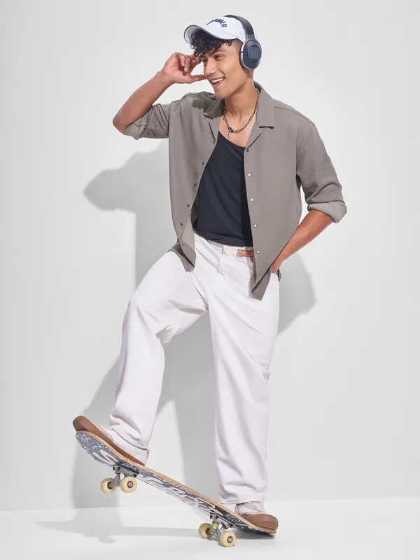 Highlander Men Grey Self Design Oversized Fit Casual Shirt