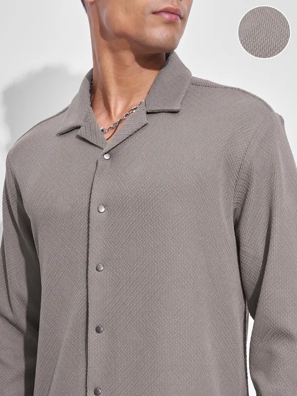 Highlander Men Grey Self Design Oversized Fit Casual Shirt