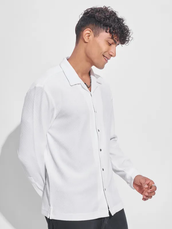 Highlander Men White Self Design Oversized Fit Casual Shirt