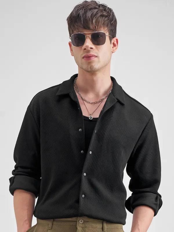 Highlander Men Black Self Design Relaxed Fit Casual Shirt