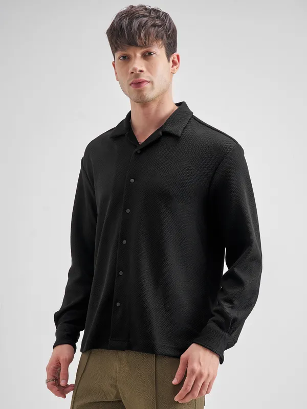 Highlander Men Black Self Design Relaxed Fit Casual Shirt
