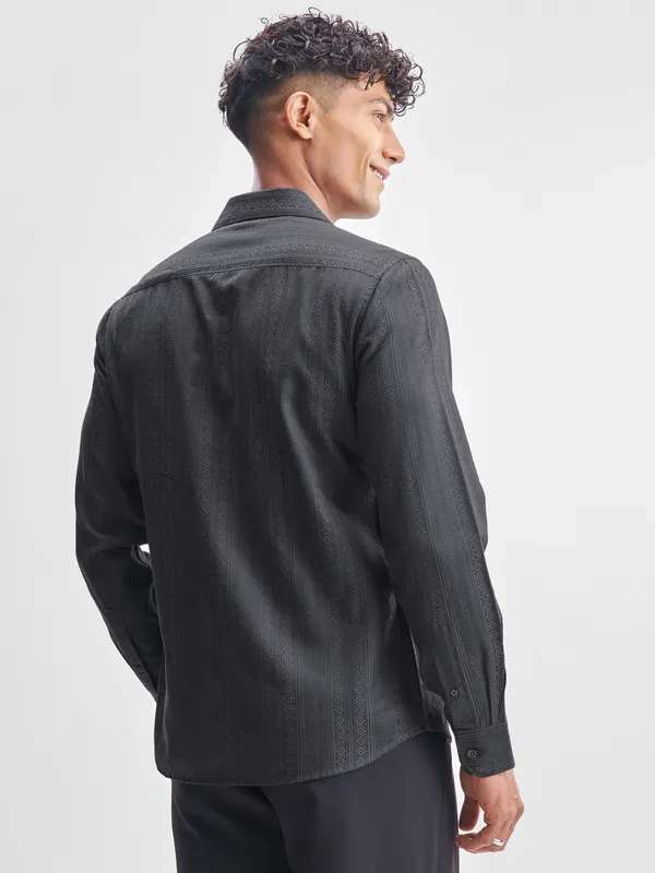 Men Slim Fit Casual Shirt