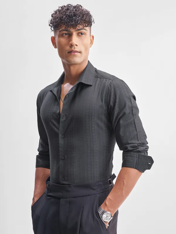 Men Slim Fit Casual Shirt