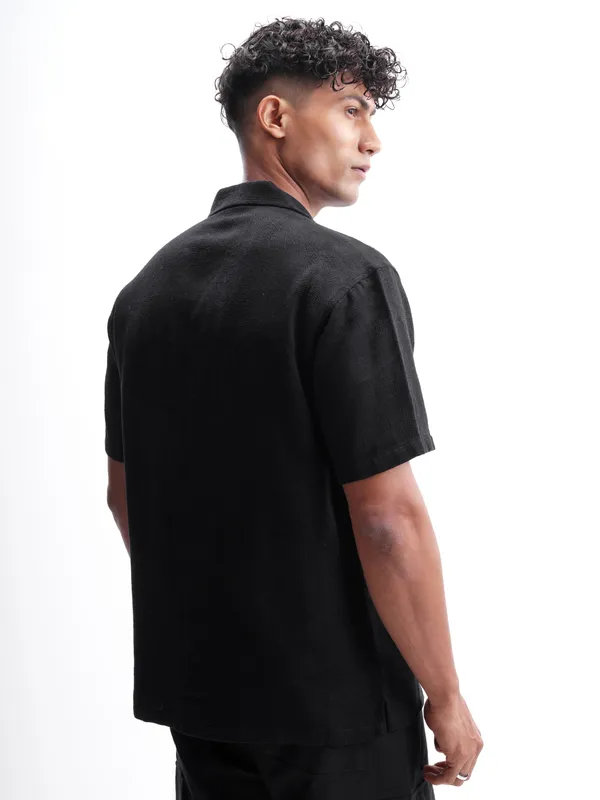 Highlander Men Black Self Design Relaxed Fit Casual Shirt