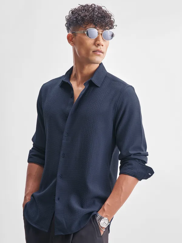 Men Slim Fit Casual Shirt