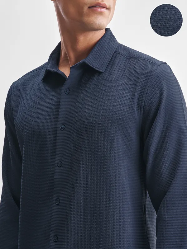 Men Slim Fit Casual Shirt
