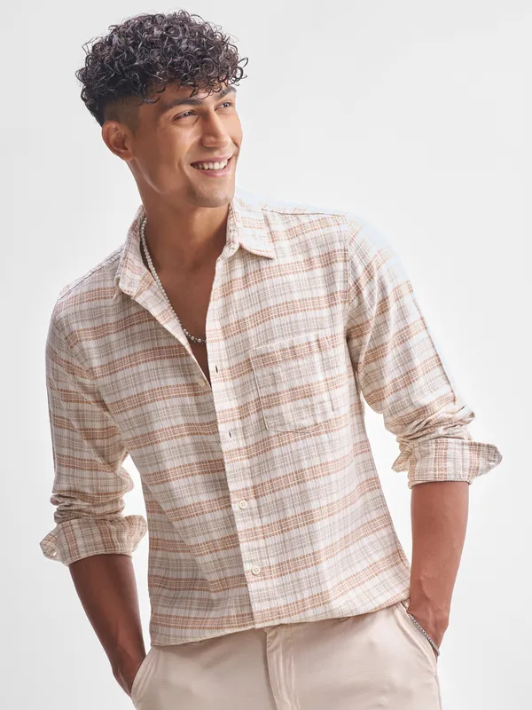 Highlander Men Beige Checked Slim Fit Casual Shirt