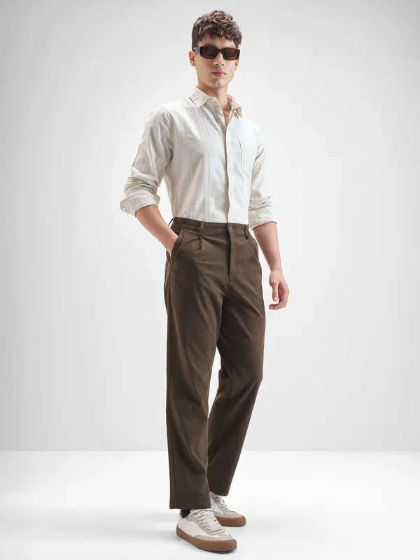 Highlander Men Off White Self Design Slim Fit Casual Shirt