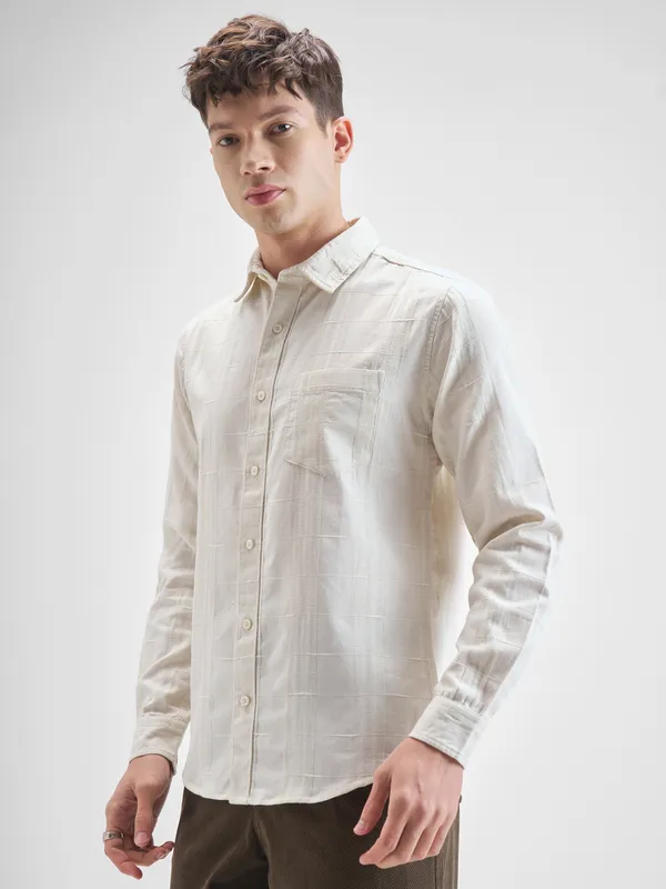 Highlander Men Off White Self Design Slim Fit Casual Shirt