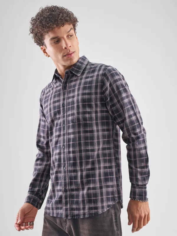 Highlander Men Black Checked Slim Fit Casual Shirt