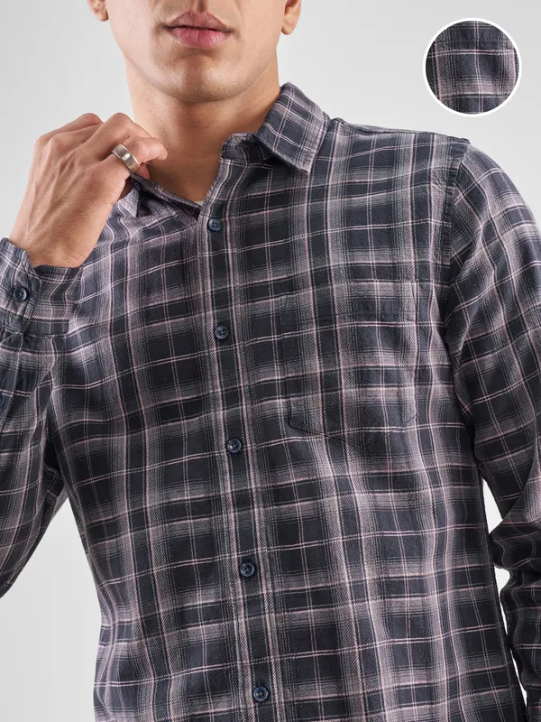 Highlander Men Black Checked Slim Fit Casual Shirt