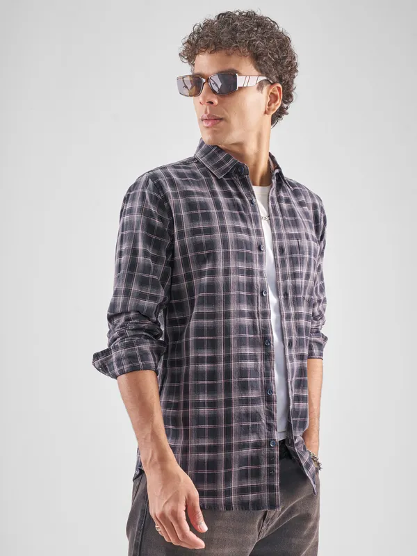 Highlander Men Black Checked Slim Fit Casual Shirt