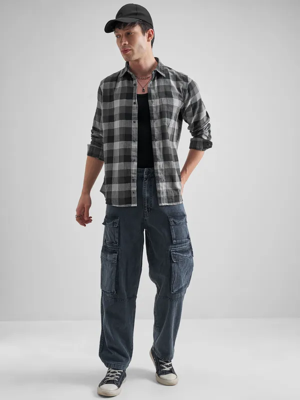 Highlander Men Grey Checked Slim Fit Casual Shirt
