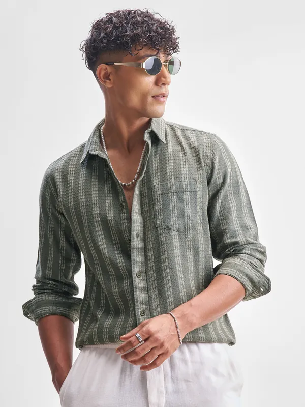 Highlander Men Green Self Design Slim Fit Casual Shirt