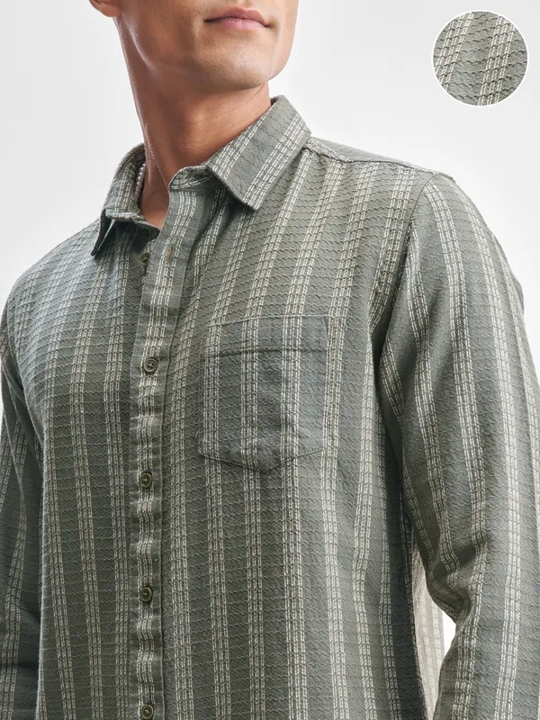 Highlander Men Green Self Design Slim Fit Casual Shirt