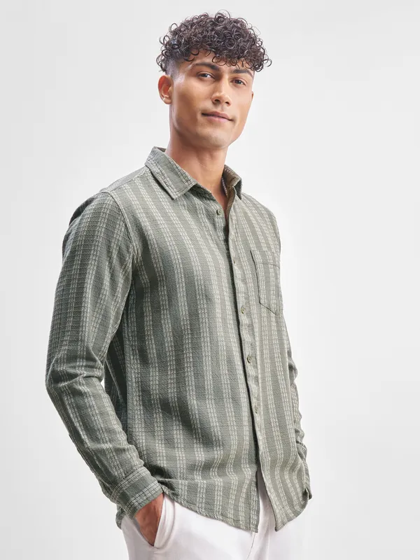 Highlander Men Green Self Design Slim Fit Casual Shirt