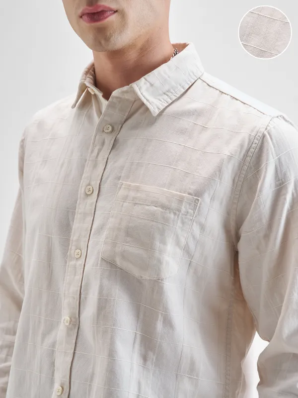 Highlander Men Off White Self Design Slim Fit Casual Shirt