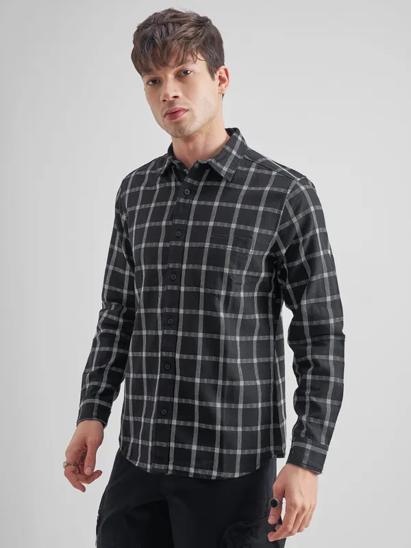 Highlander Men Black Checked Slim Fit Casual Shirt