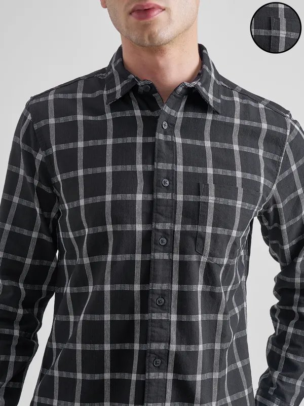 Highlander Men Black Checked Slim Fit Casual Shirt