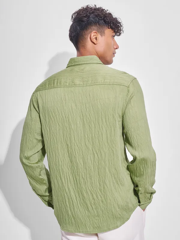 Highlander Men Green Crushed Relaxed Fit Casual Shirt