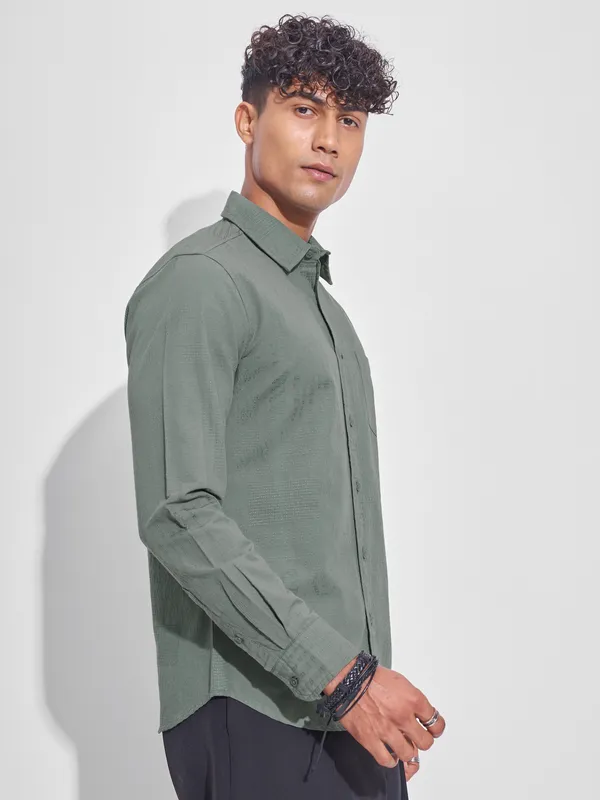 Highlander Men Olive Self Design Slim Fit Casual Shirt
