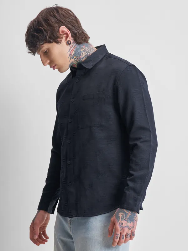 Highlander Men Navy Blue Self Design Relaxed Fit Casual Shirt