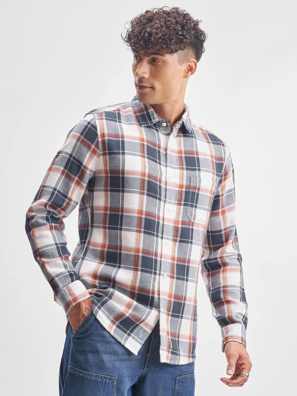 Highlander Men Blue Checked Slim Fit Casual Shirt