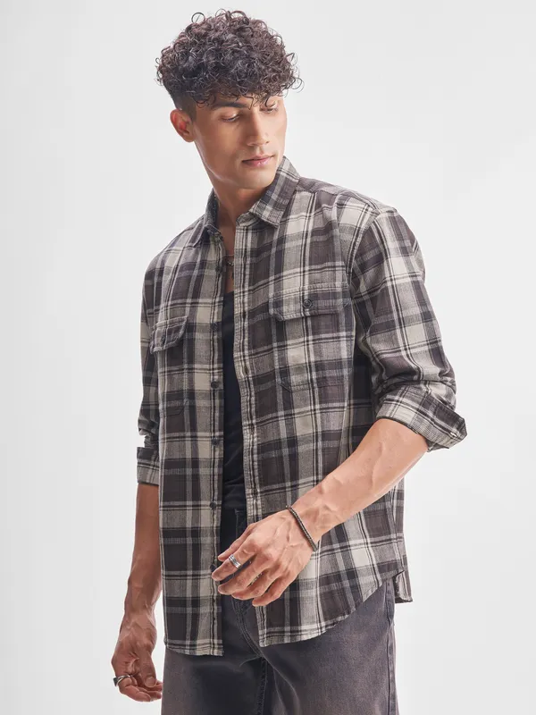 Highlander Men Brown Checked Relaxed Fit Casual Shirt