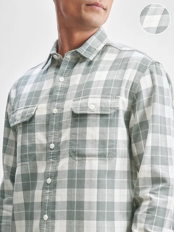 Highlander Men Green Checked Relaxed Fit Casual Shirt