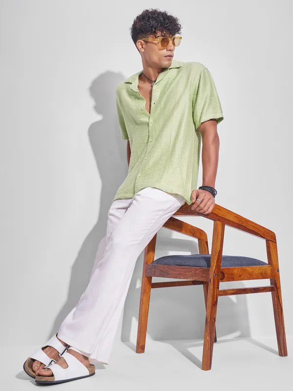 Highlander Men Green Self Design Relaxed Fit Casual Shirt