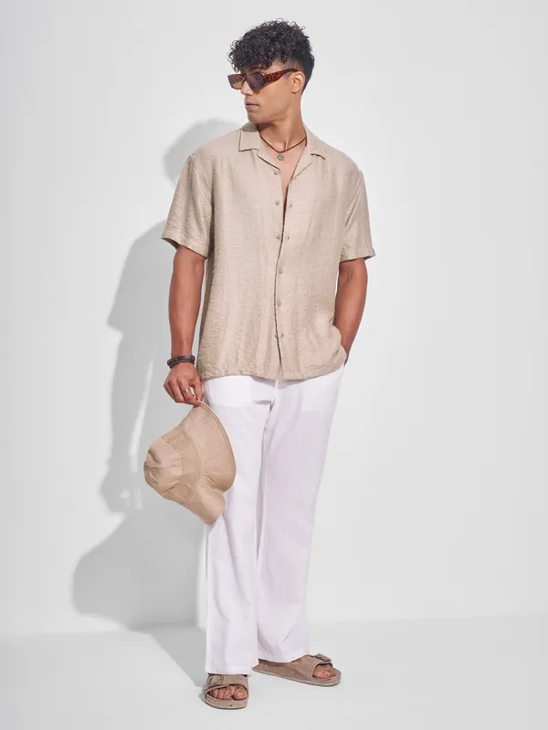 Highlander Men Beige Crushed Relaxed Fit Casual Shirt