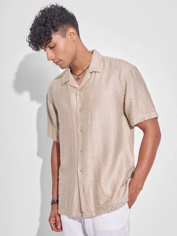Highlander Men Beige Crushed Relaxed Fit Casual Shirt
